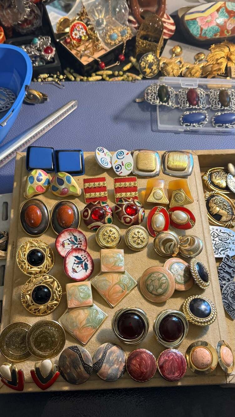 Vintage 80s Statement Earring Lot (22)